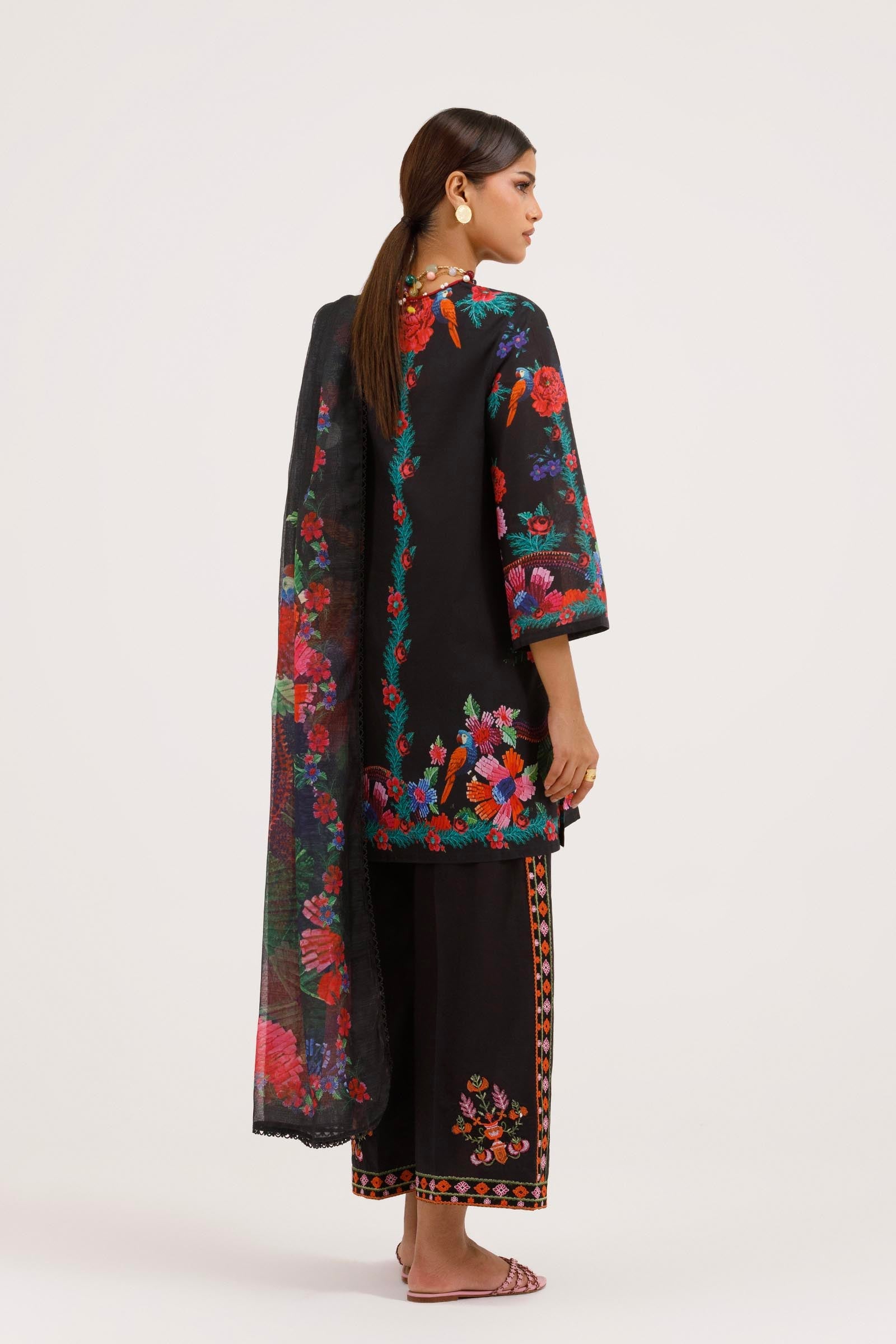 Stitched Embroidered Muzlin Suit