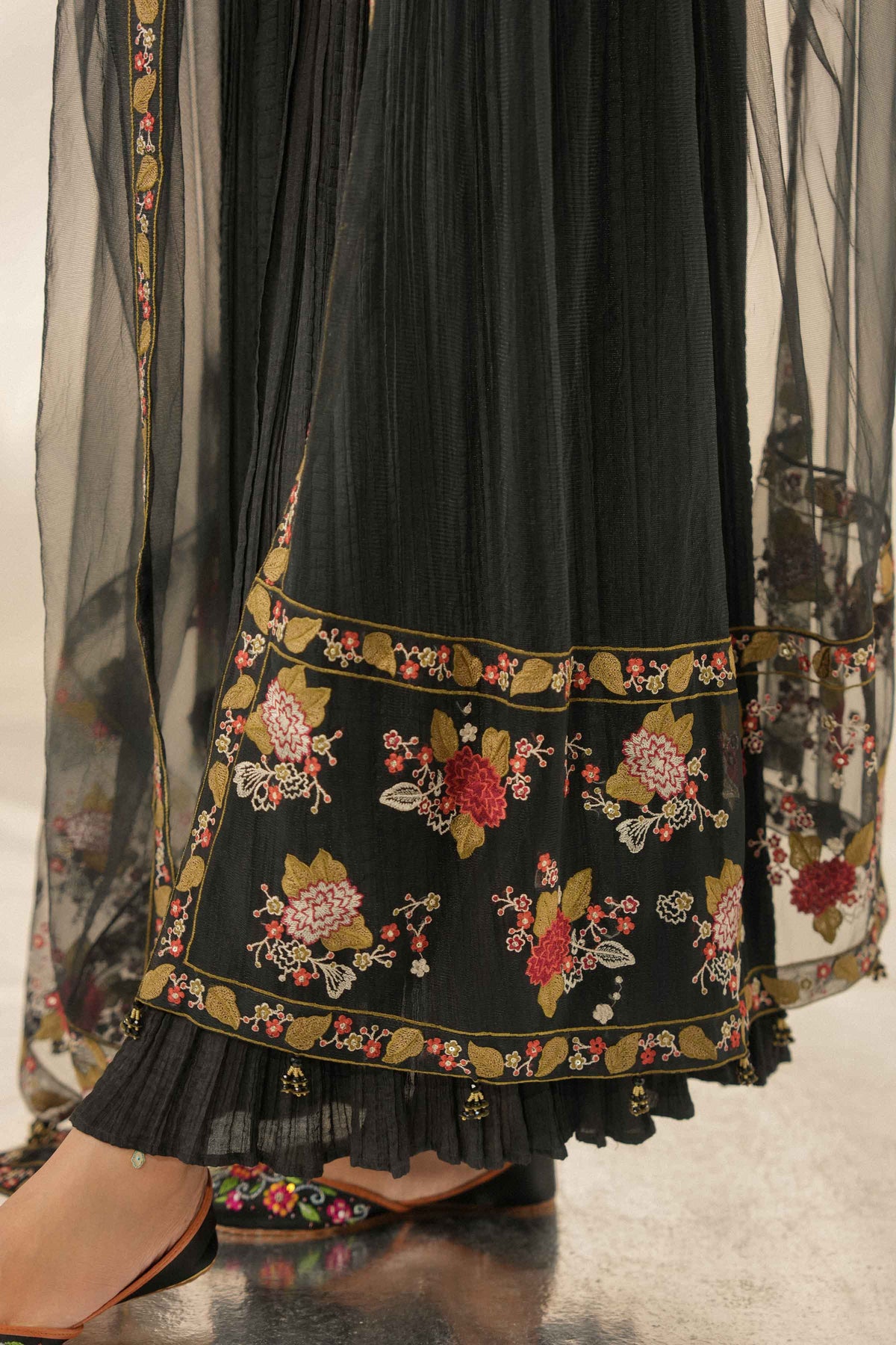 Embroidered Dupatta - ST1DE-LUXE26WV1-5