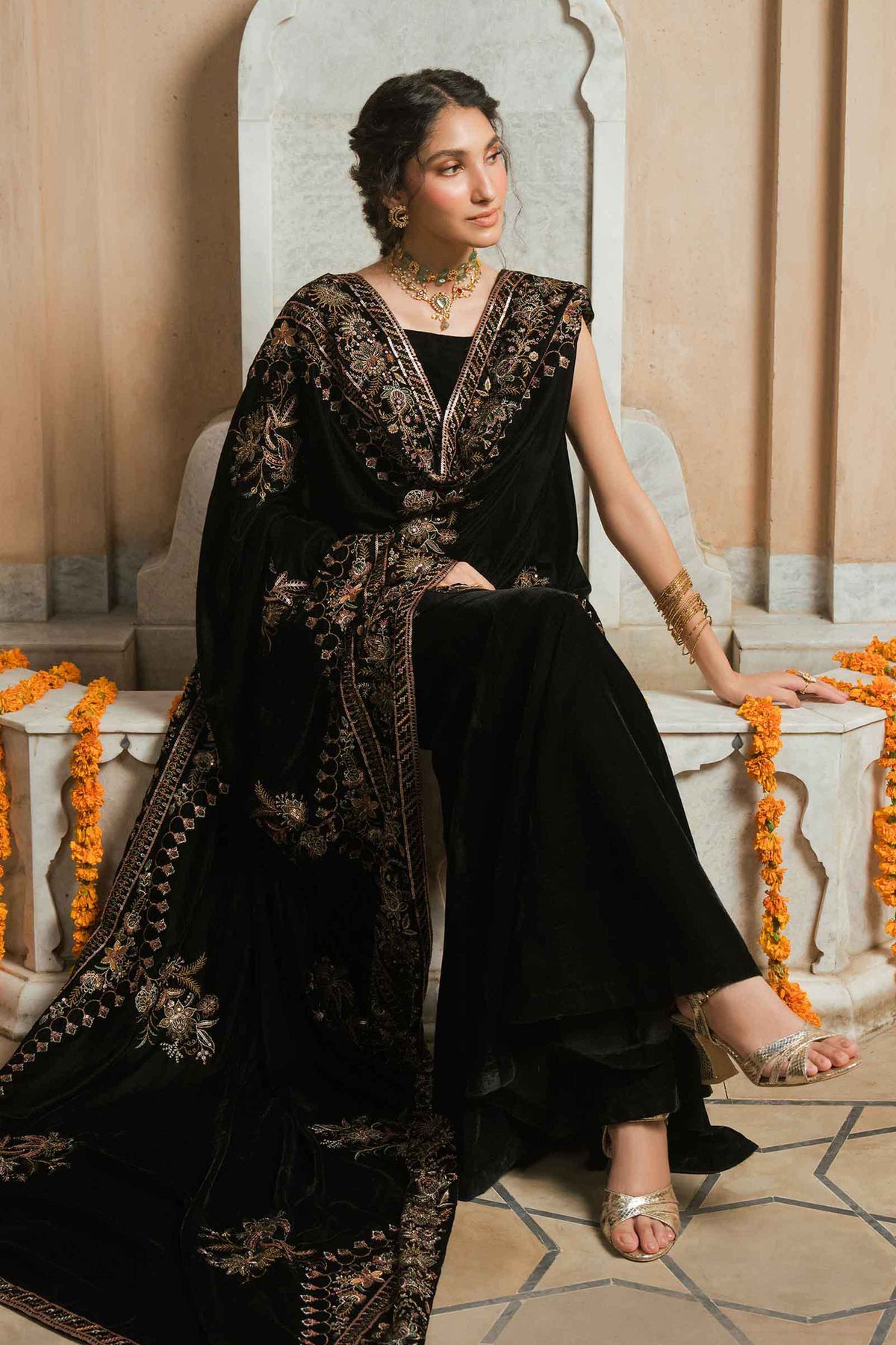 Embroidered Shawl - ST1SE-LUXE26WV1-1