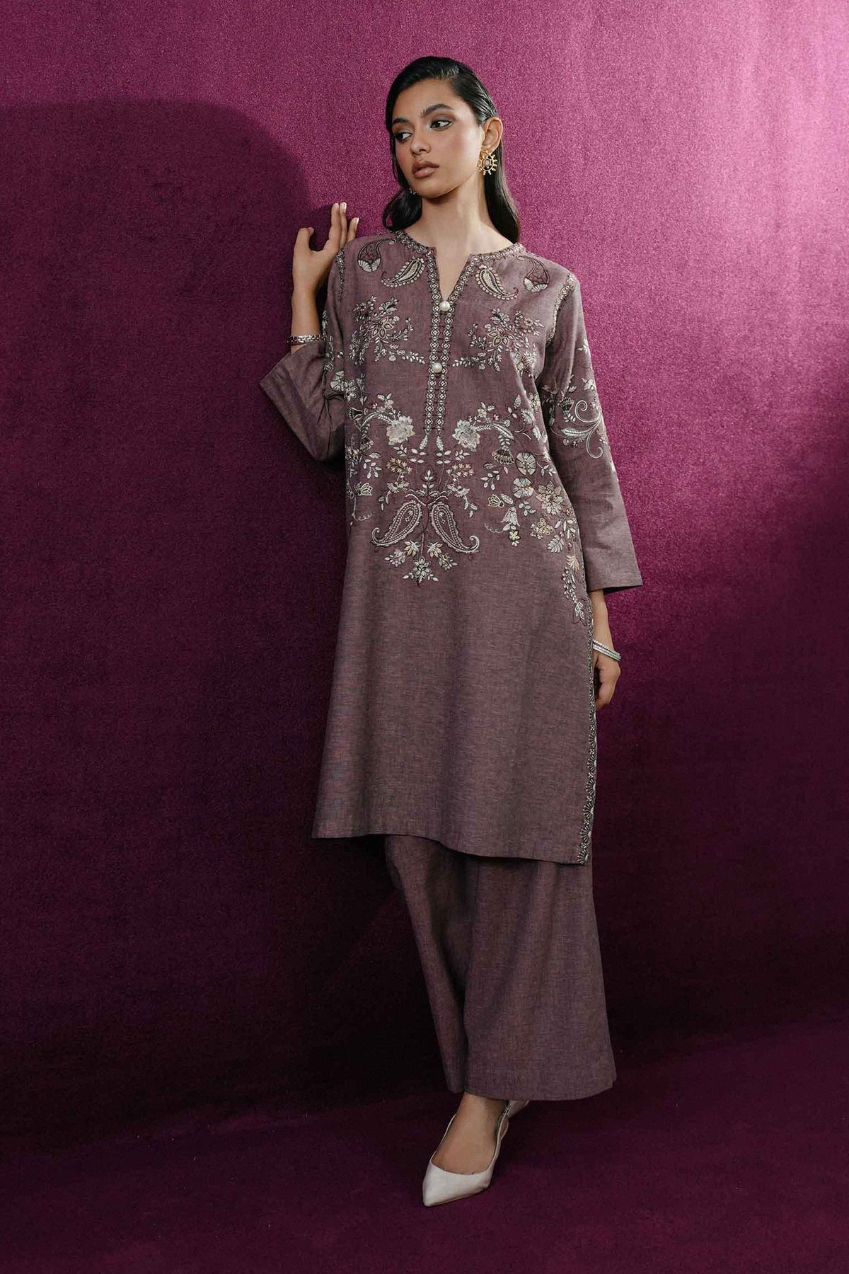 2 PIECE - EMBROIDERED SUIT - ST2PE-BOUT26WV2-17