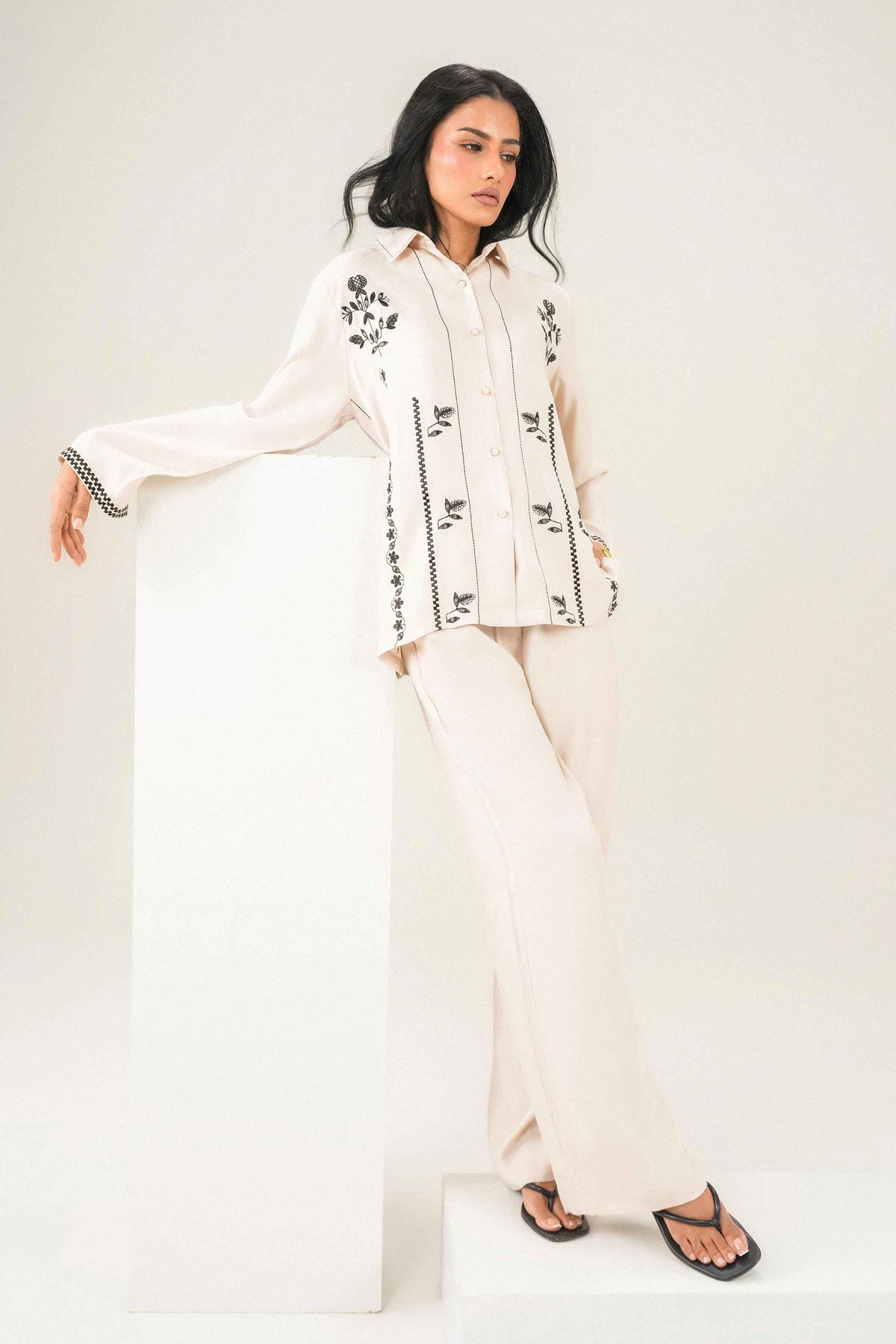 2 Piece - Embroidered Suit - ST2STE-AURA26WV1-3