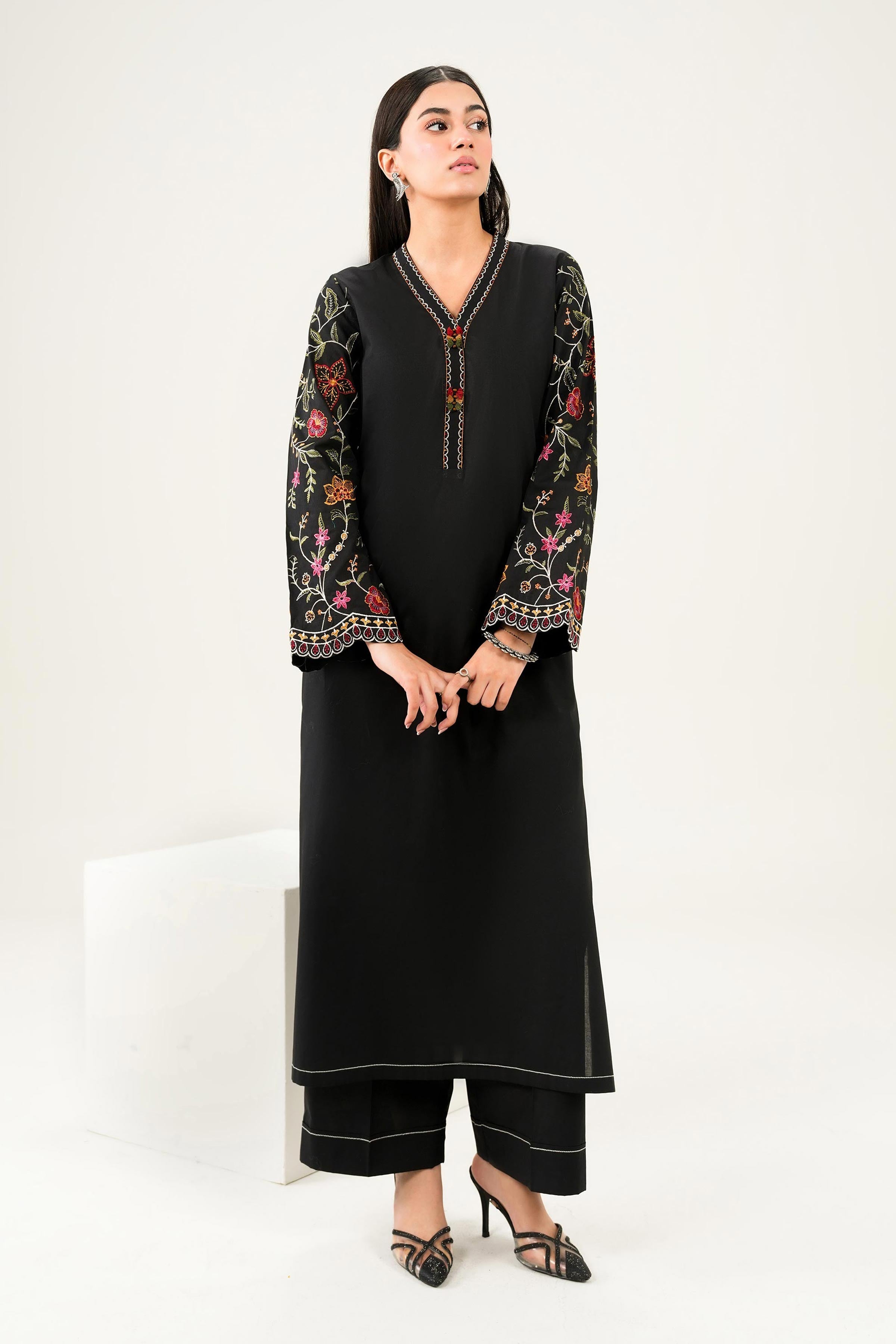 2 Piece - Embroidered Suit - ST2STE-PRET26WV2-5