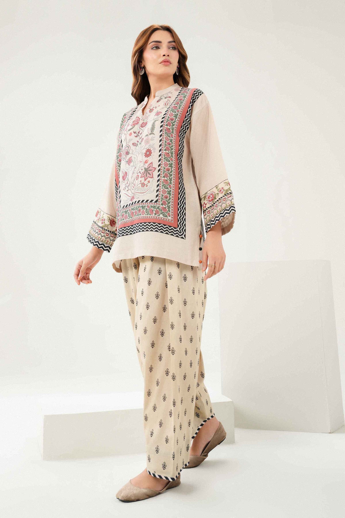 2 Piece - Printed Embroidered Suit - ST2STE-PRET26WV2-50