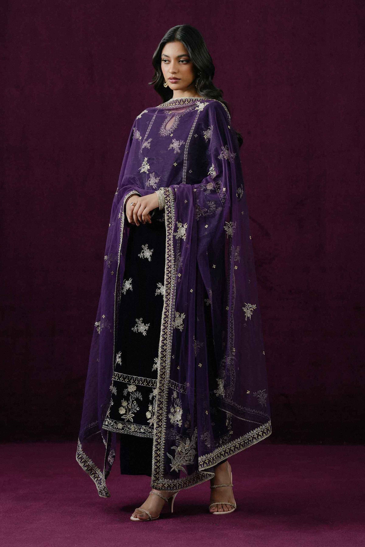 3 PIECE - EMBROIDERED SUIT - ST3PE-BOUT26WV1-20