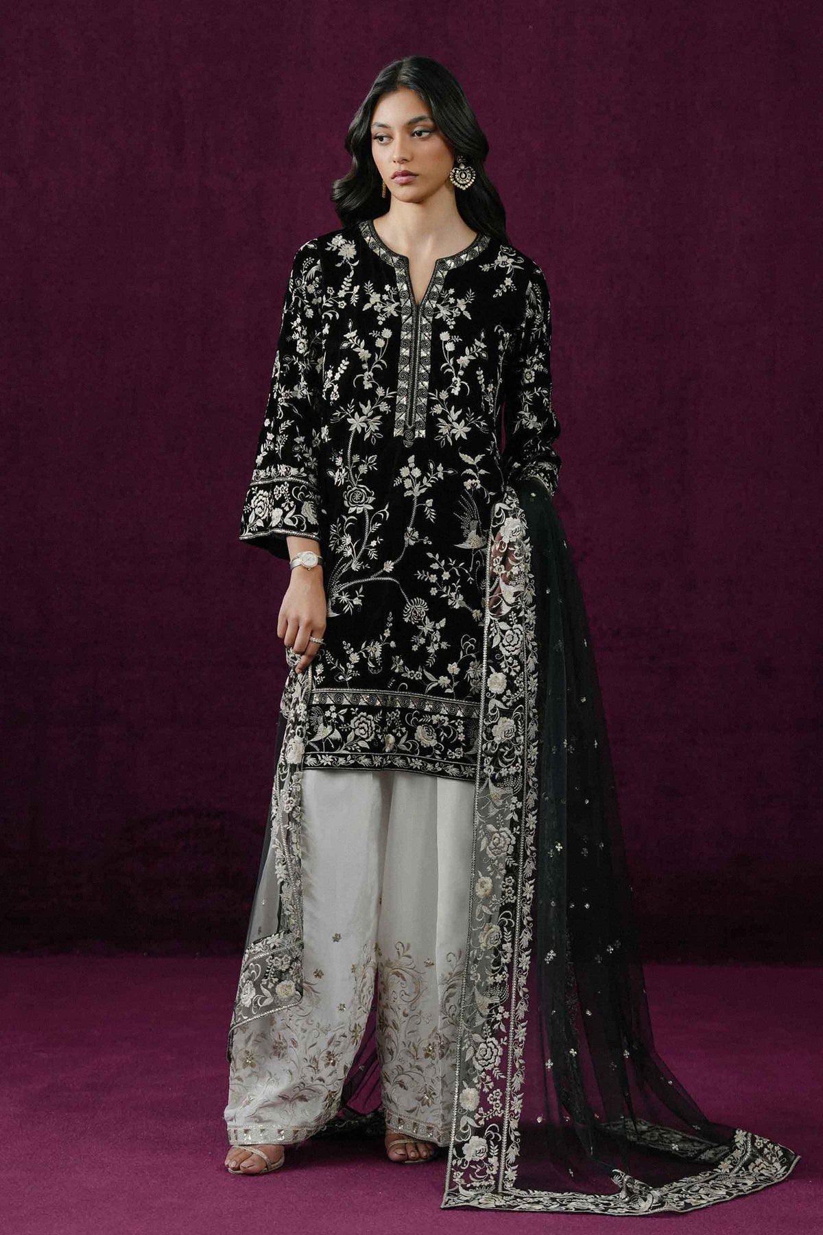 3 PIECE - EMBROIDERED SUIT - ST3PE-BOUT26WV1-23