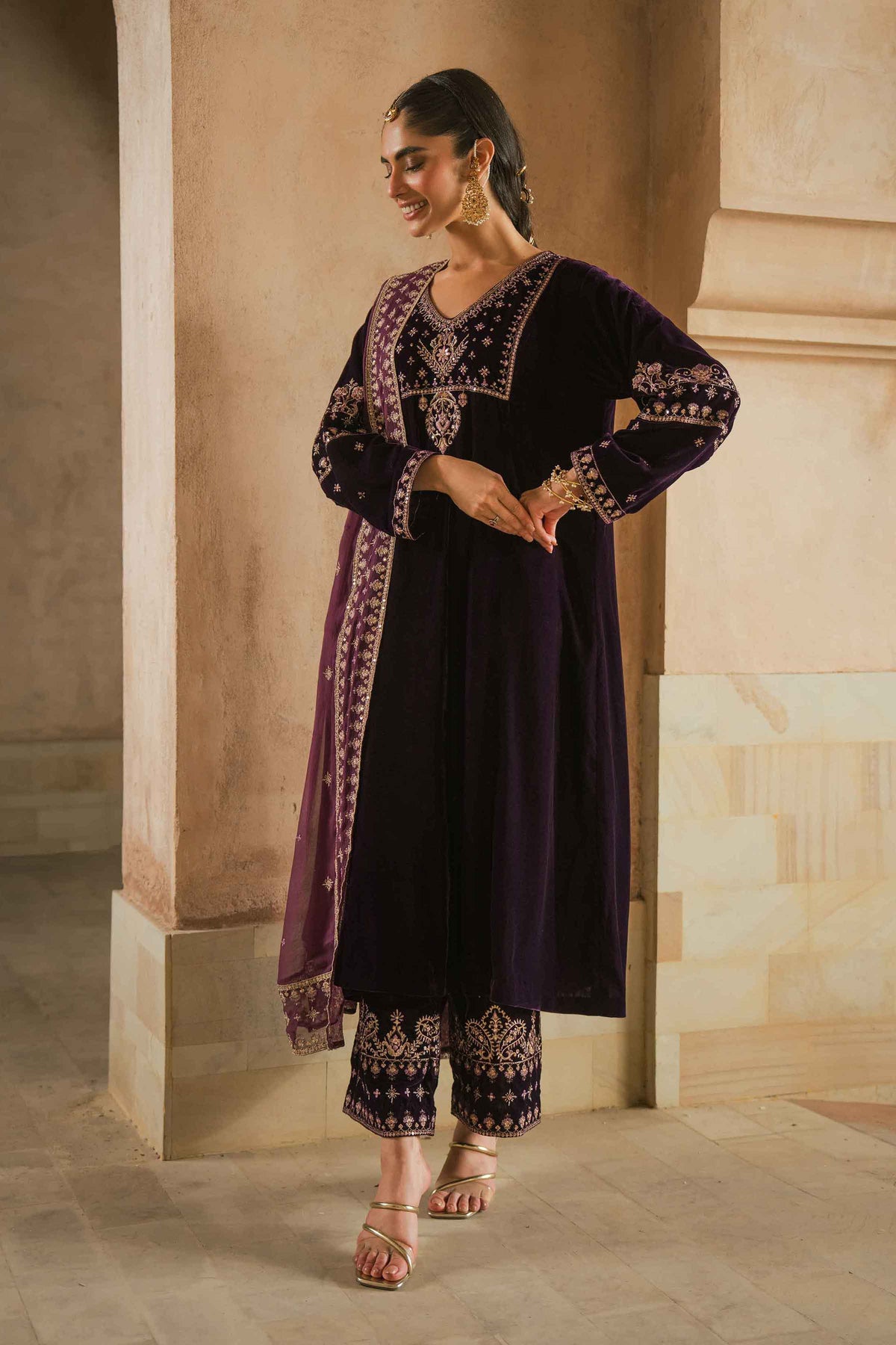 3 Piece - Embroidered Suit - ST3PE-LUXE26WV1-12