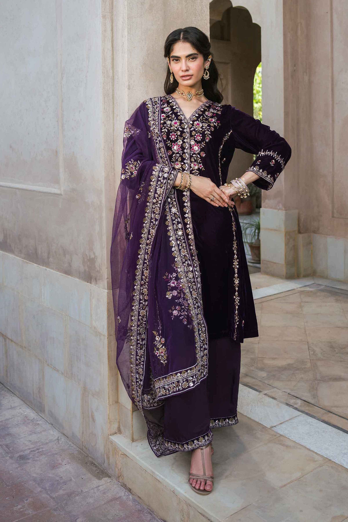 3 PIECE - EMBROIDERED SUIT - ST3PE-LUXE26WV1-17