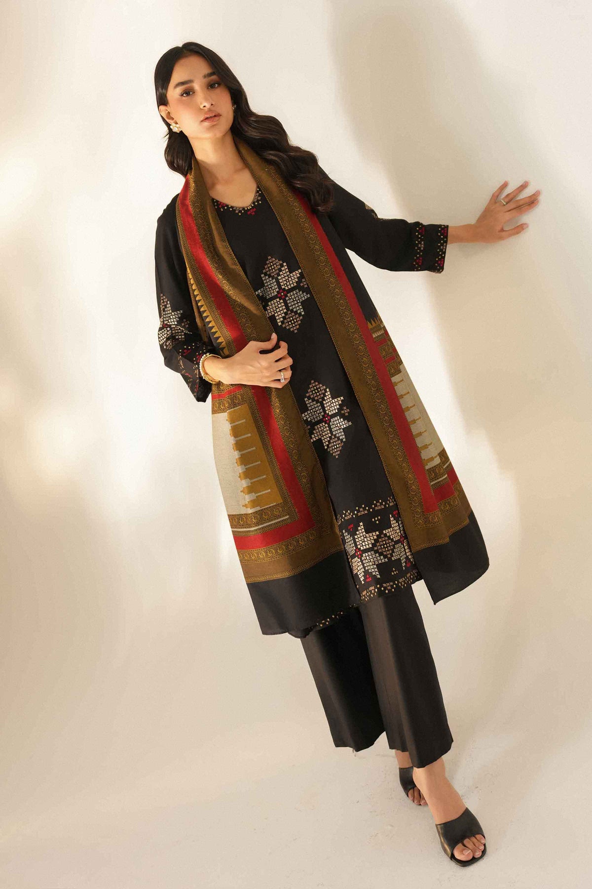 3 Piece - Embroidered Suit - ST3PE-LUXE26WV3-47