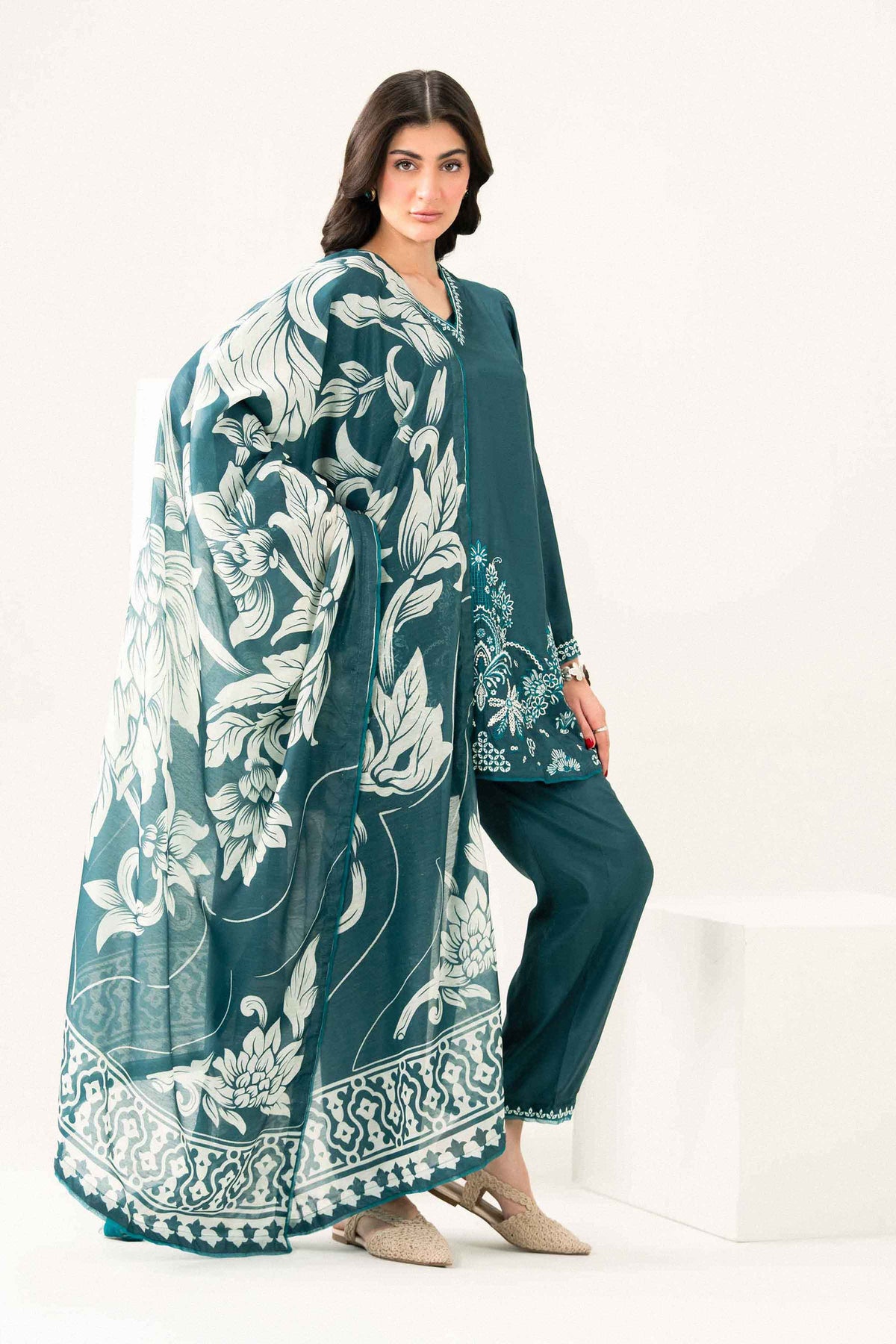 3 Piece - Printed Embroidered Suit - ST3PE-PRET26WV1-17
