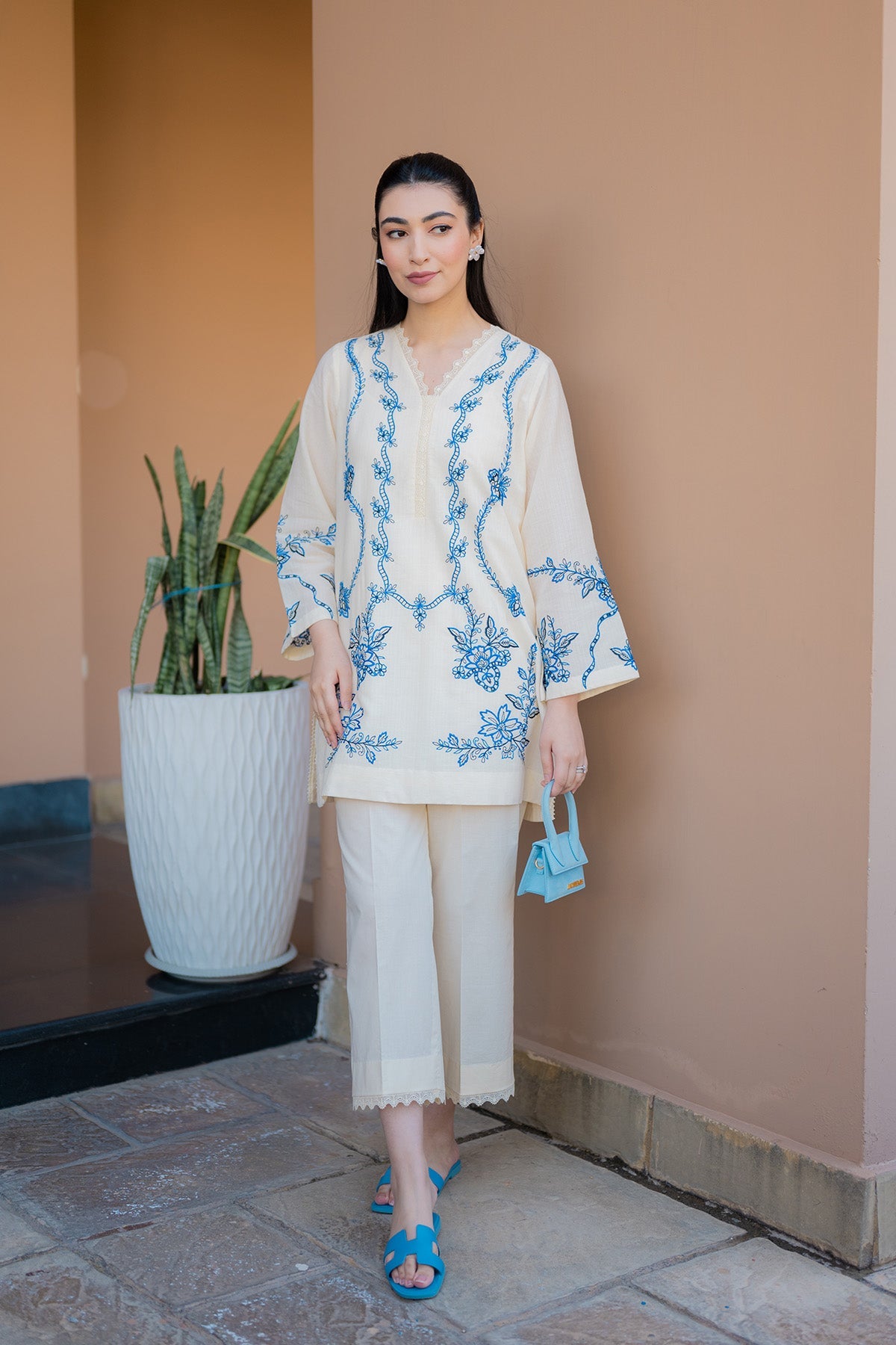 https://cdn.shopify.com/s/files/1/0704/5916/2937/files/STA_1678.jpg?v=1752139626