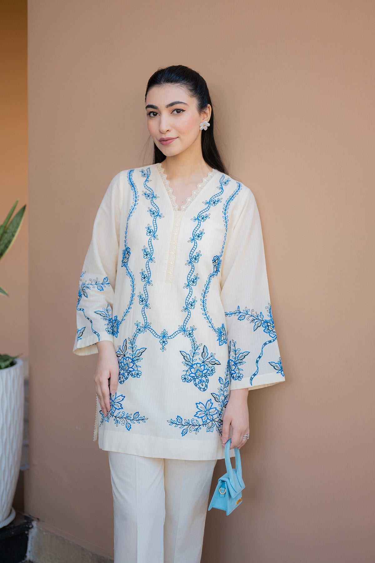 https://cdn.shopify.com/s/files/1/0704/5916/2937/files/STA_1695.jpg?v=1752139626