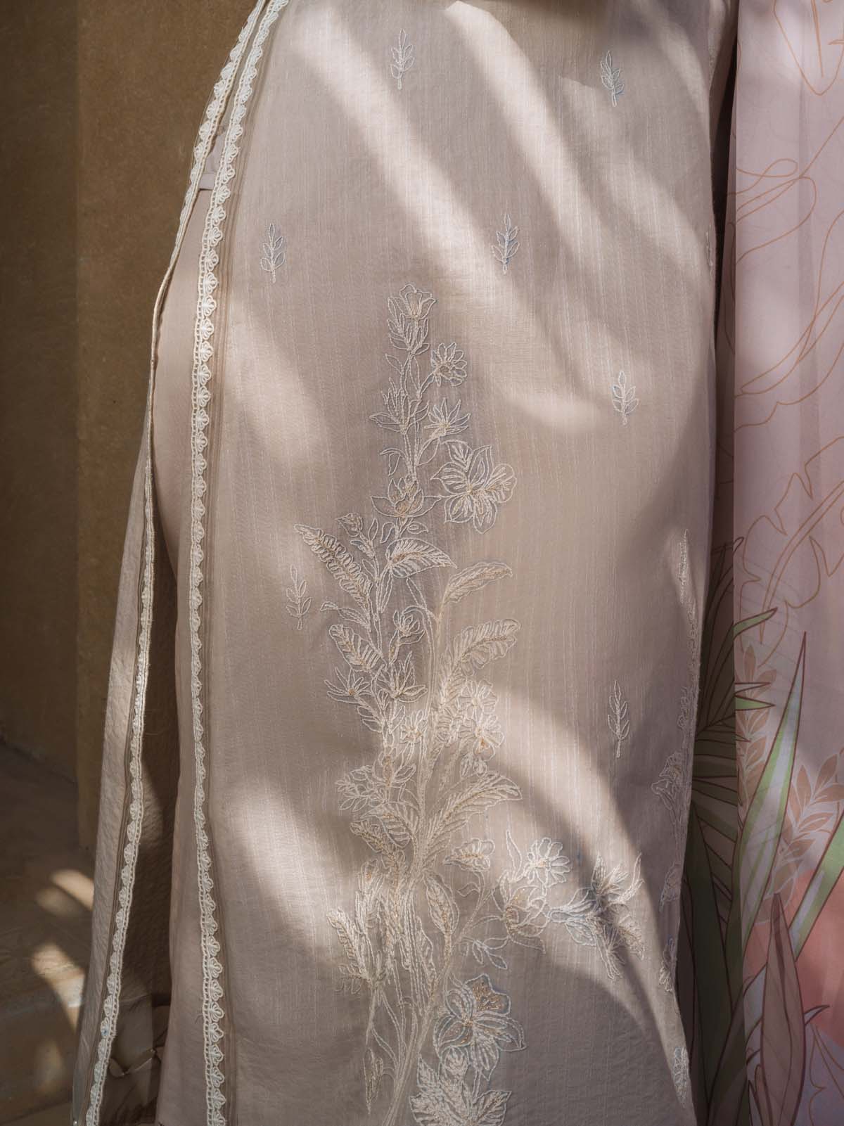 Textured Lawn 3 Piece (Embroidered)