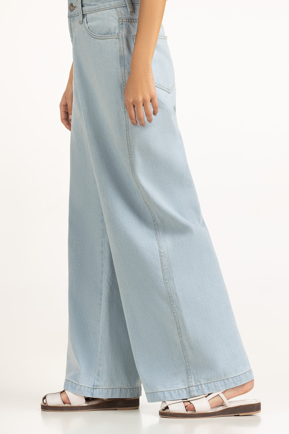 Wide Leg Fit Jeans