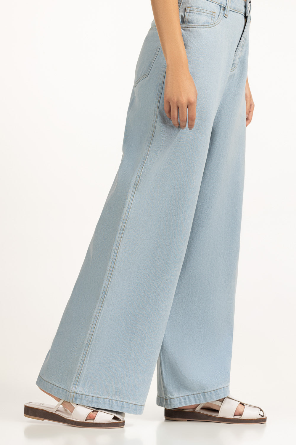 Wide Leg Fit Jeans