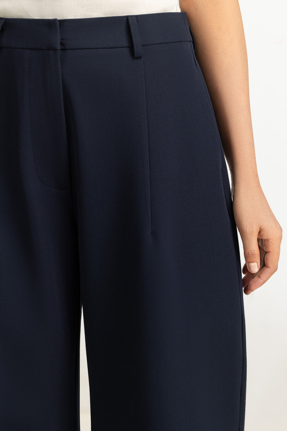 Barrel Fit Pant