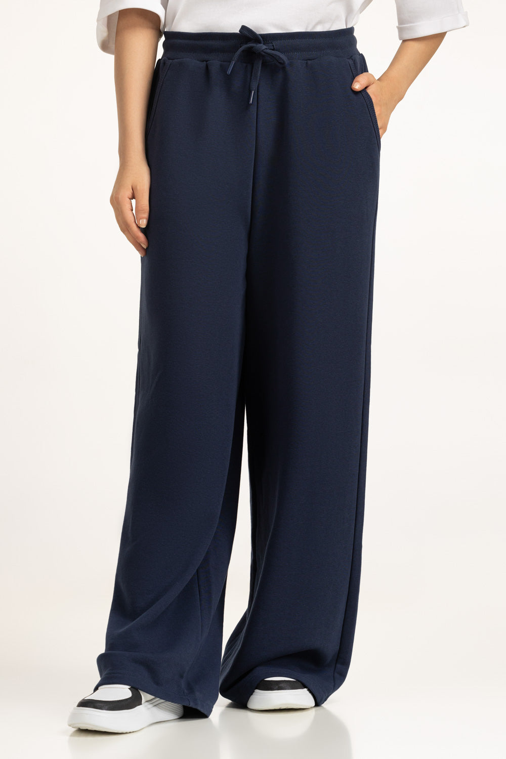 Wide Leg Fit Trousers