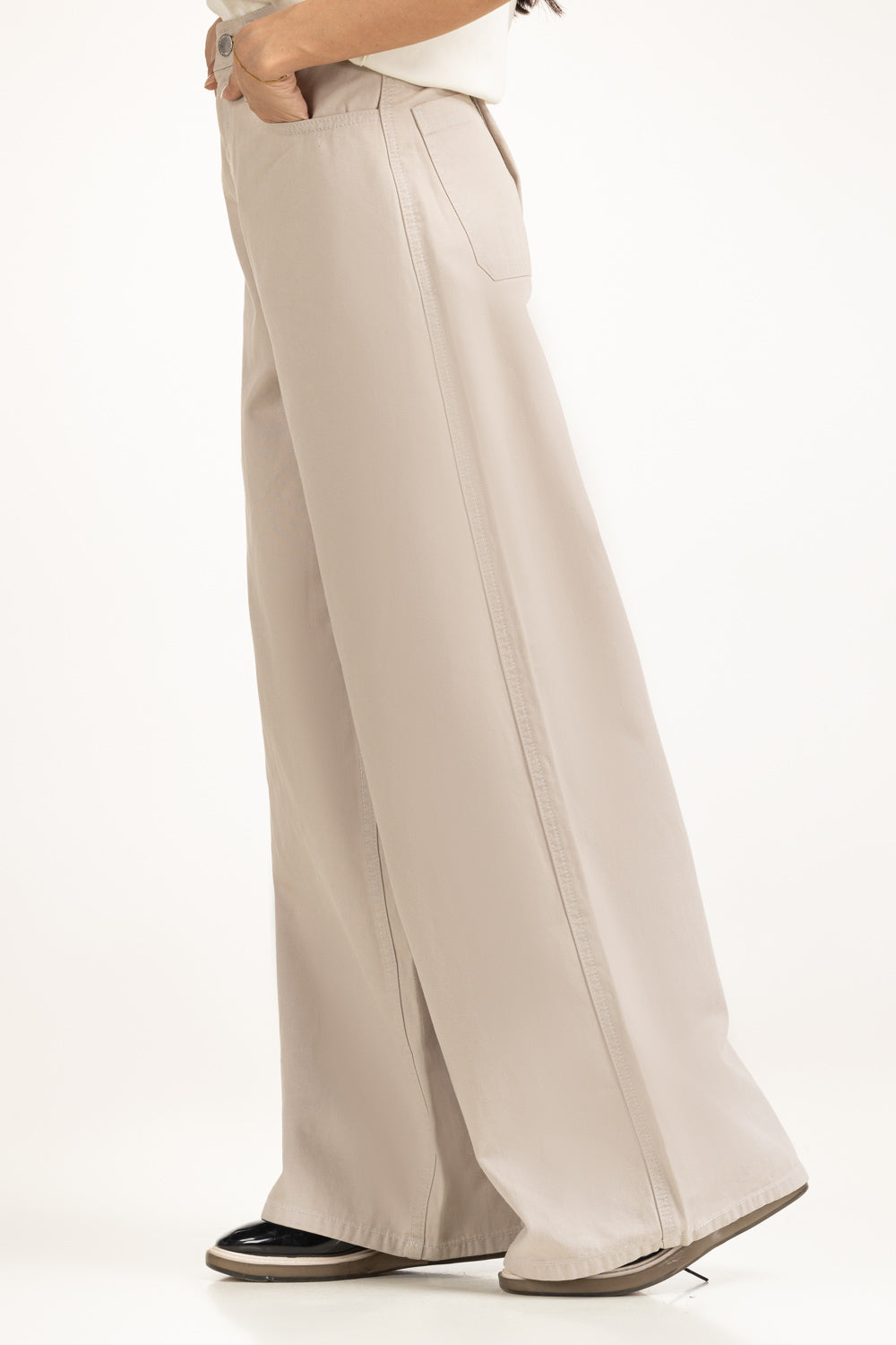 Wide Leg Fit Trousers