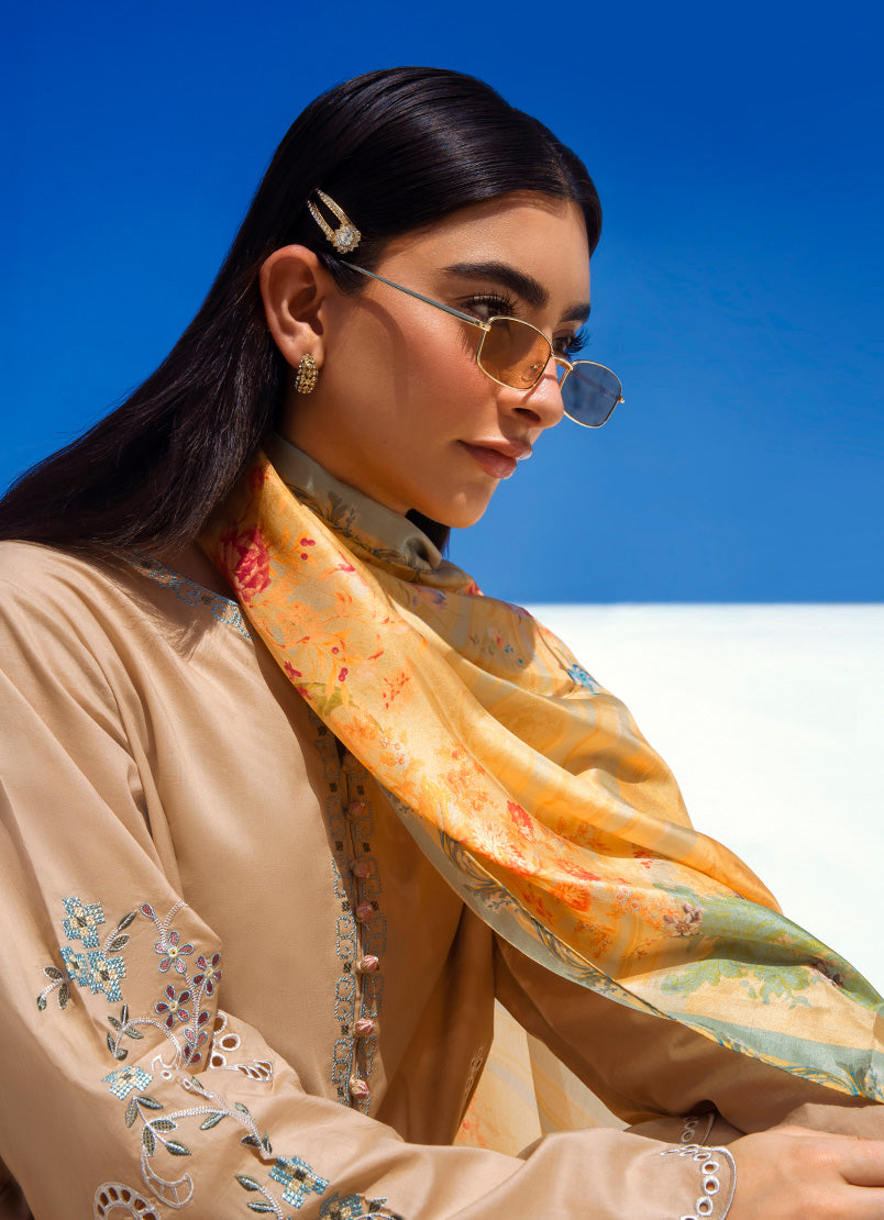 https://cdn.shopify.com/s/files/1/0418/6429/8657/files/Scarves_26-1_24ac1eef-f5ad-4fa3-8a67-a6912f8bacd0.jpg?v=1774609370