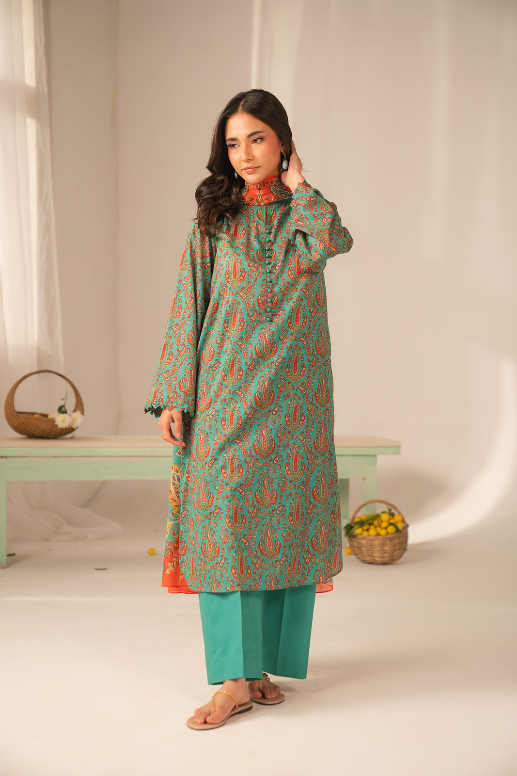 3 Piece Printed Lawn Printed Unstitched Suit (UC0118)