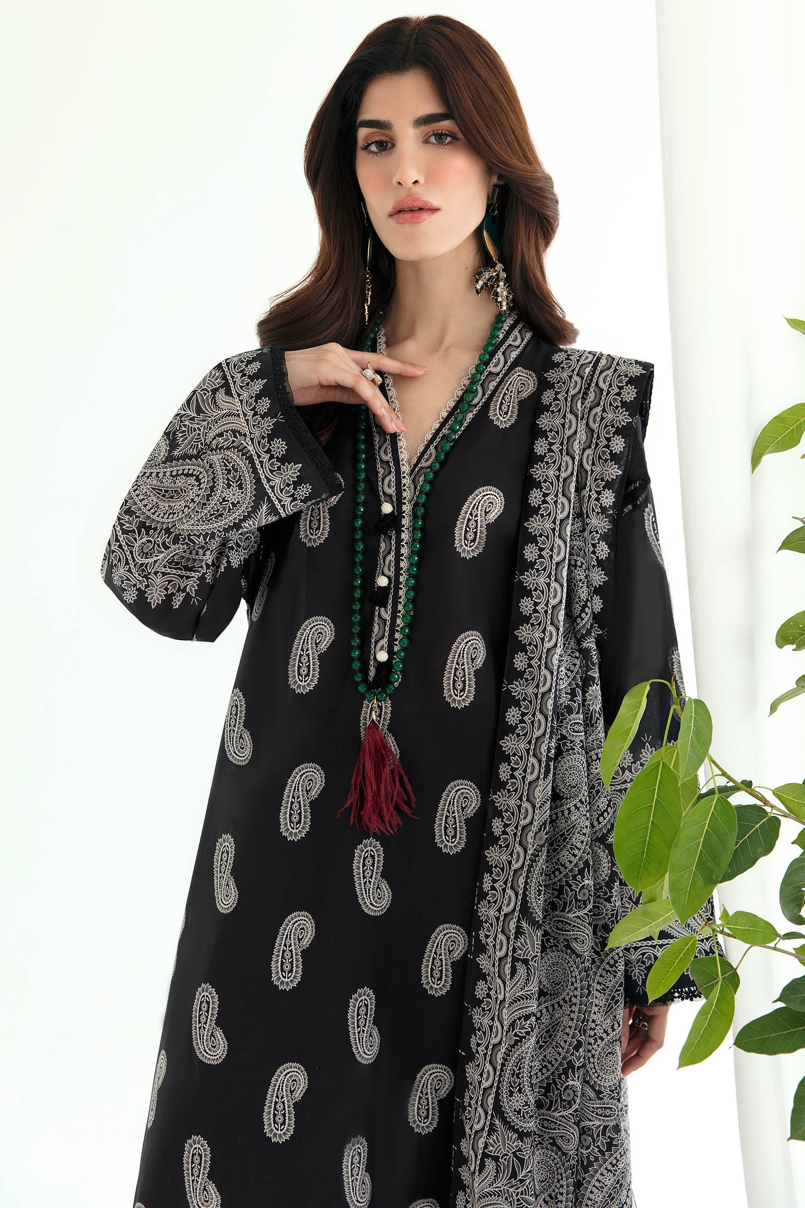 https://cdn.shopify.com/s/files/1/0081/0283/8329/files/Sherin-4.jpg?v=1690983121