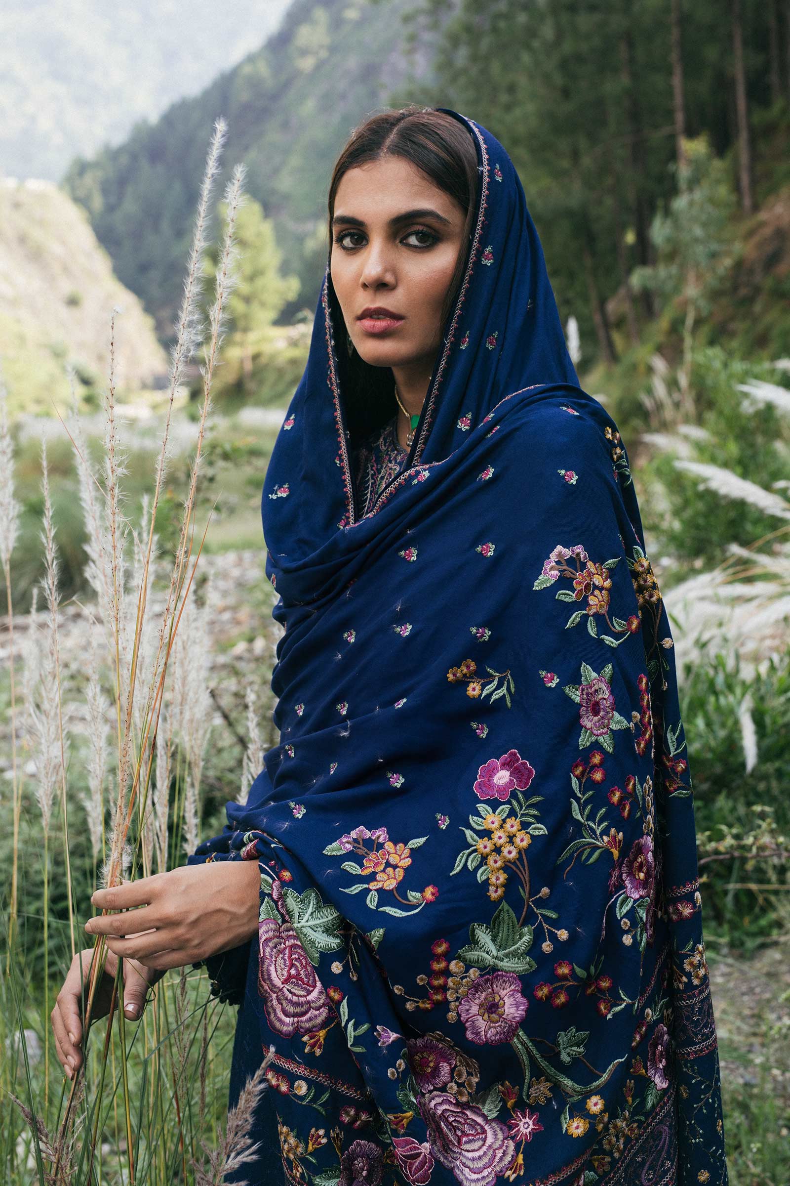 https://cdn.shopify.com/s/files/1/0340/8376/6405/products/Sohad.jpg?v=1637830887