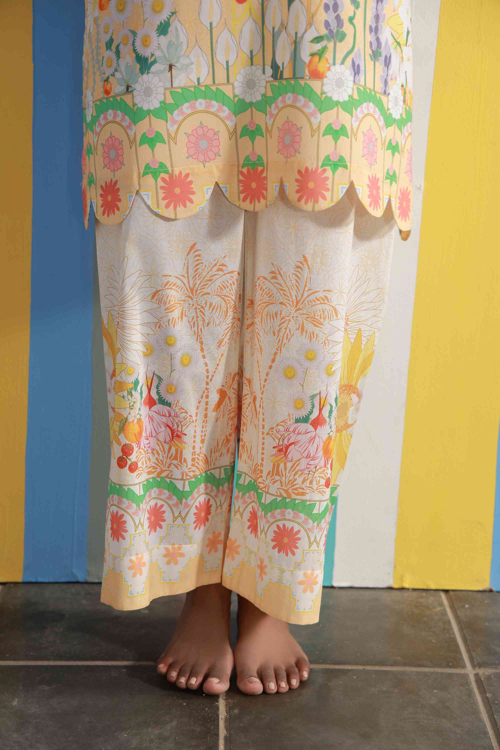 https://cdn.shopify.com/s/files/1/0663/9616/0233/files/SummerPicnic_7.jpg?v=1775739834
