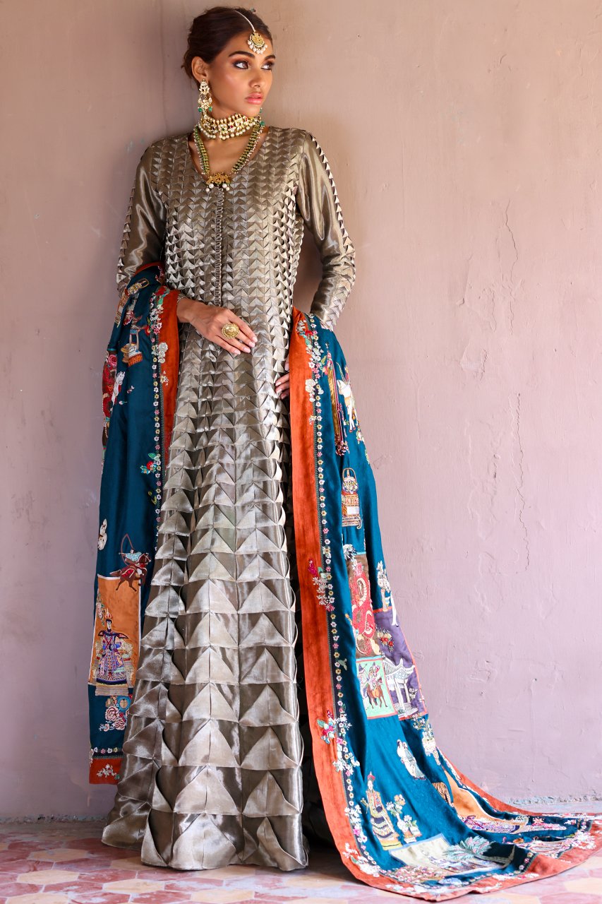 Sunehri Champa Chaddar