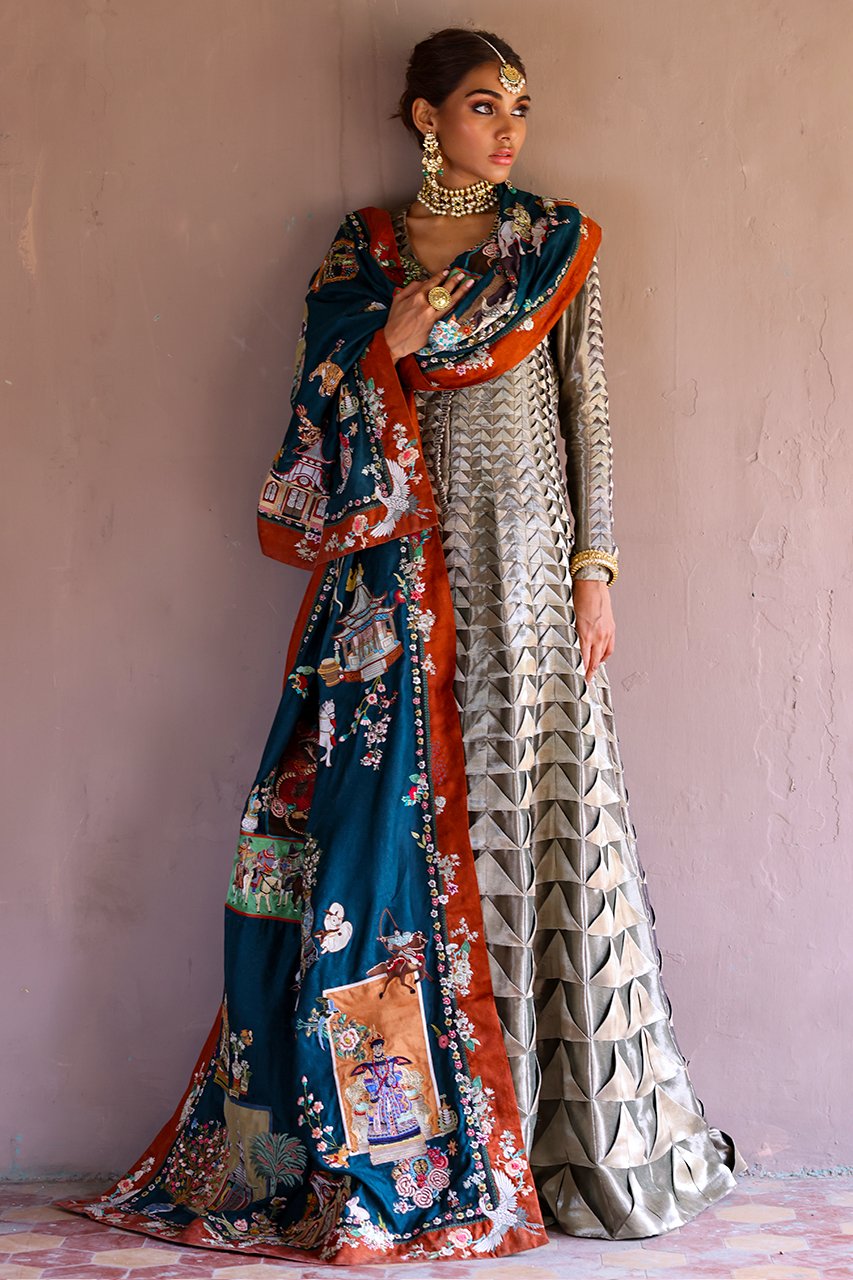 Sunehri Champa Chaddar