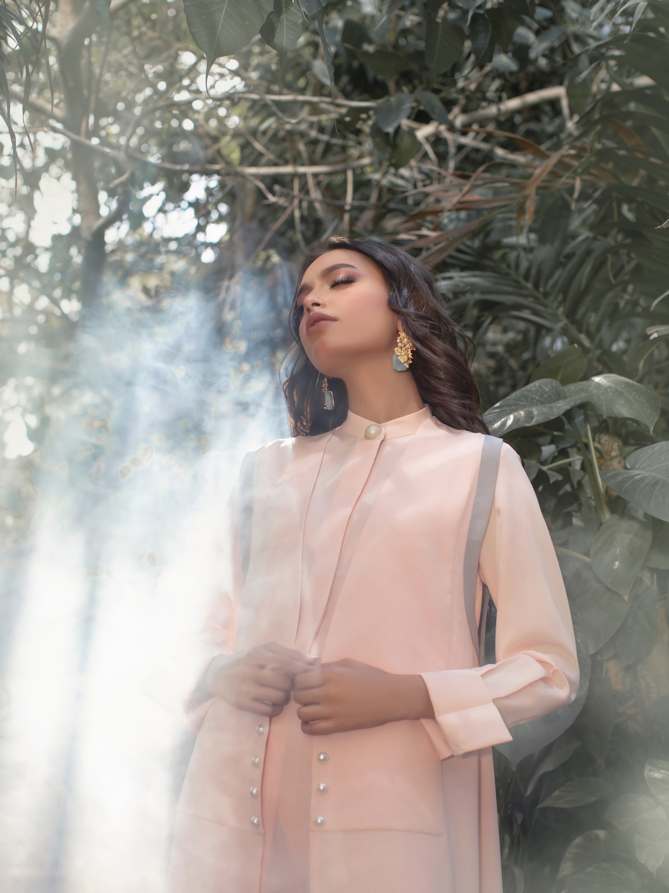 Shasmin - Peach & Grey