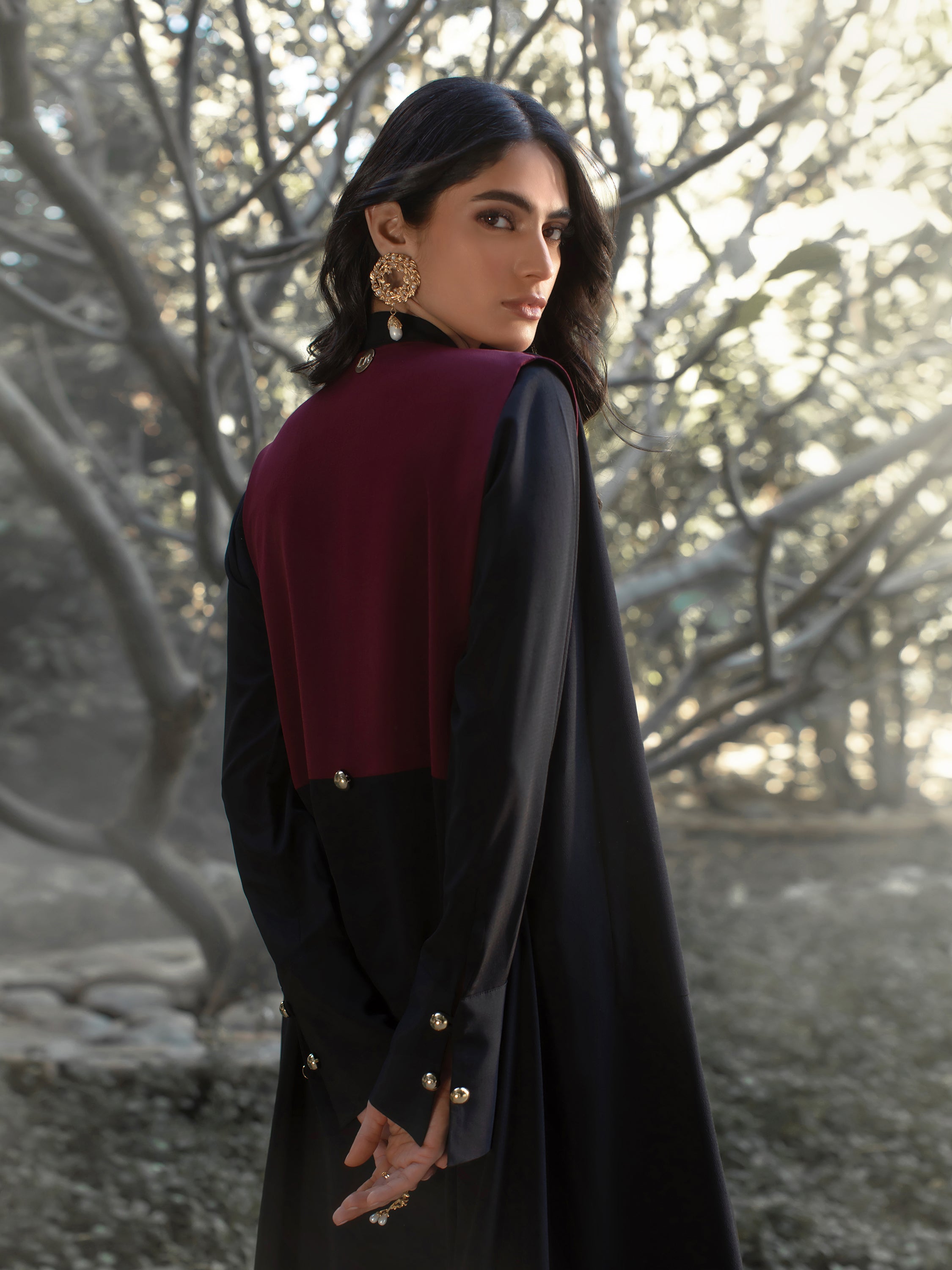 Shasmin - Black & Maroon