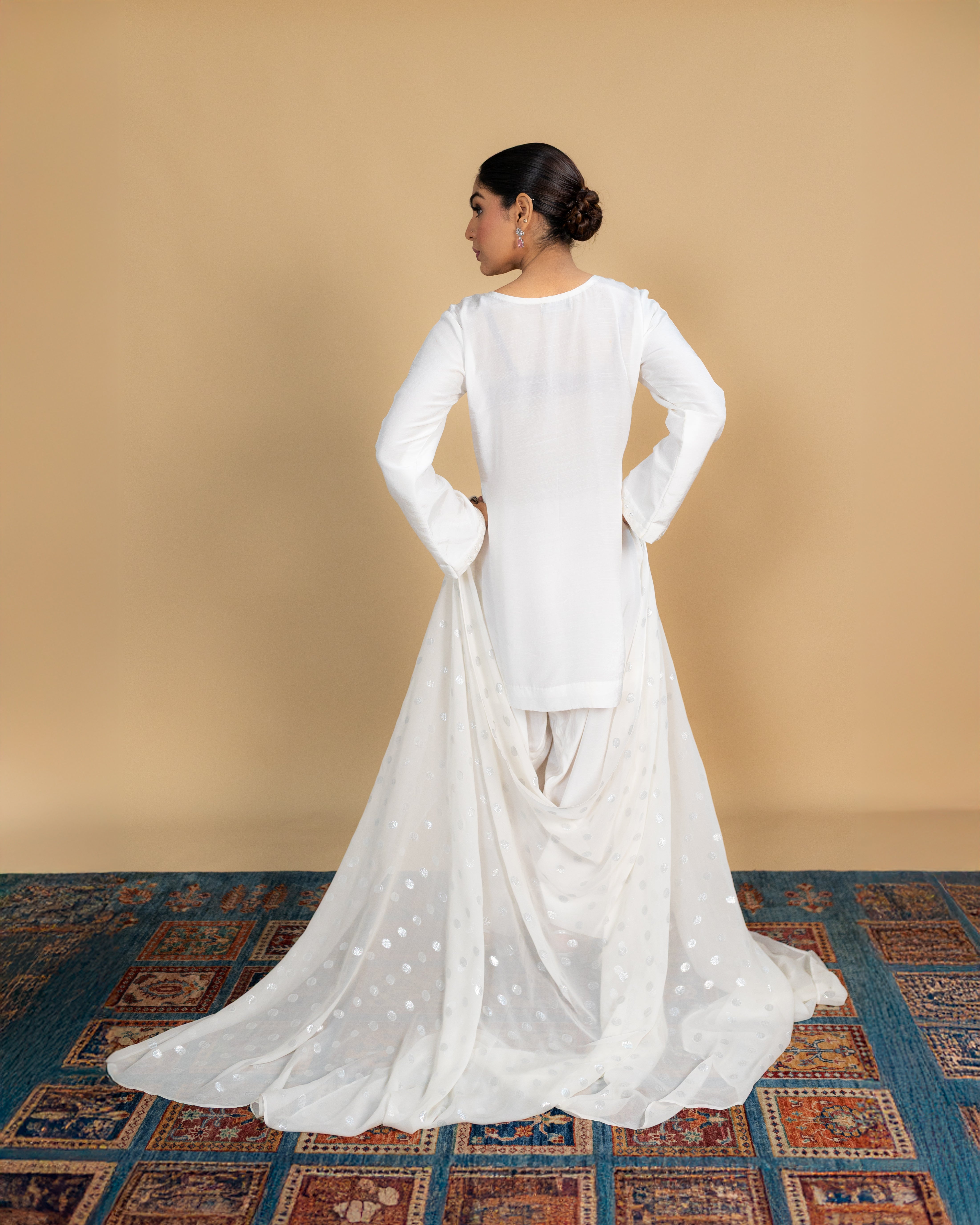 CBR035 - Ivory Radiance