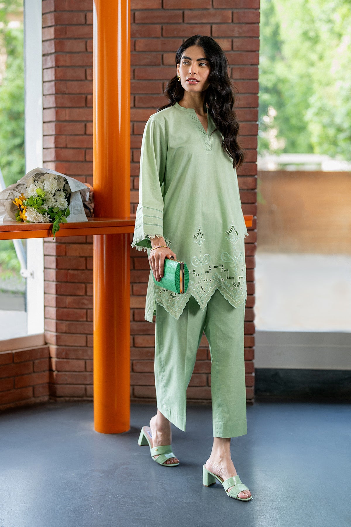 https://cdn.shopify.com/s/files/1/0704/5916/2937/files/TYP0740.jpg?v=1752140077