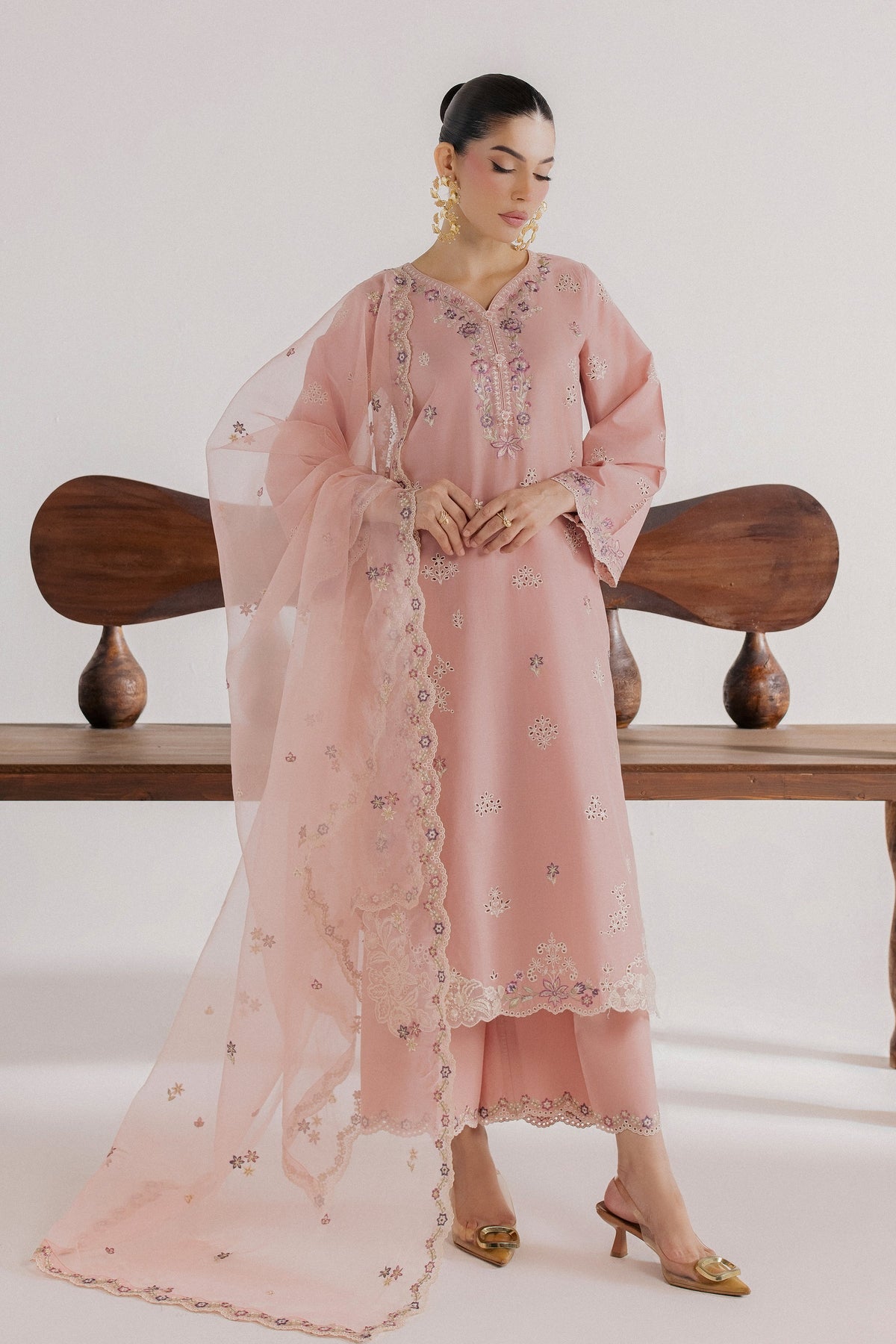 Taffy Macaron 3Pc - Luxury Embroidered Lawn