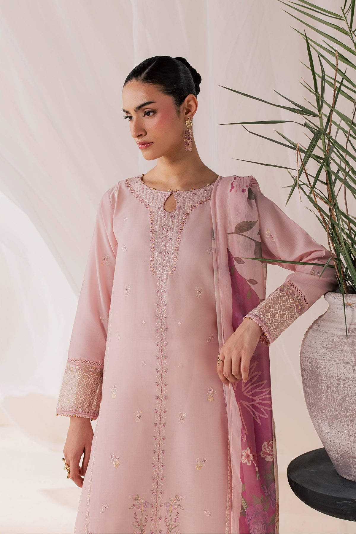 Tulip Powder 3Pc - Luxury Embroidered Lawn