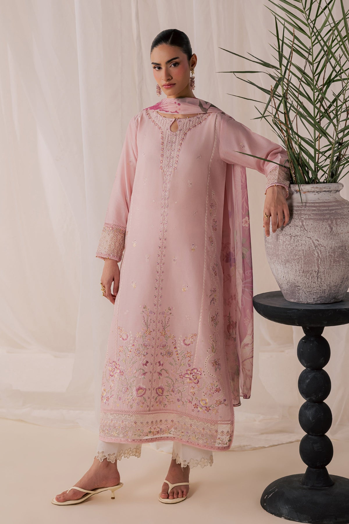 Tulip Powder 3Pc - Luxury Embroidered Lawn