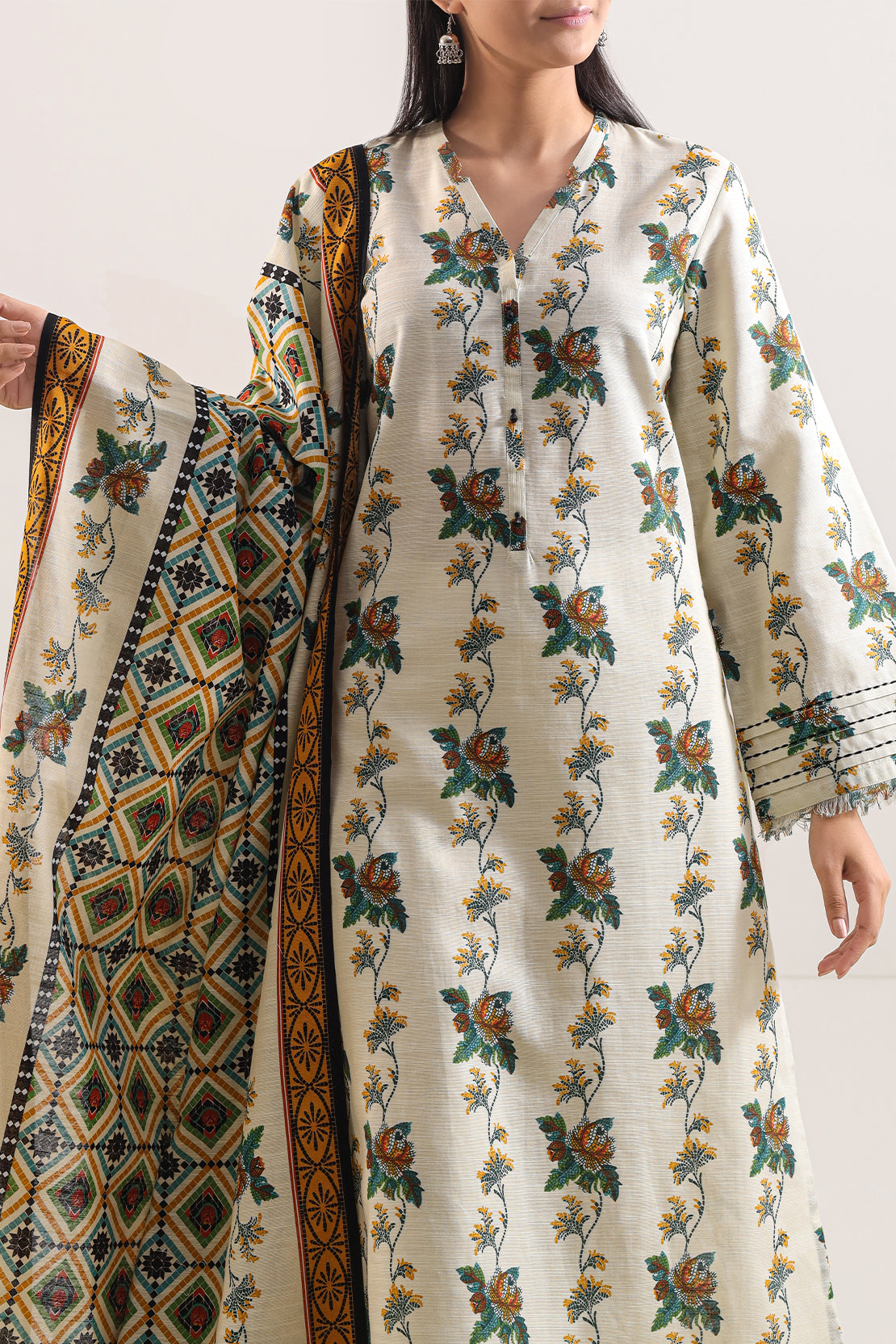 Unstitched Printed Cotton Khaddar 3 Piece114105