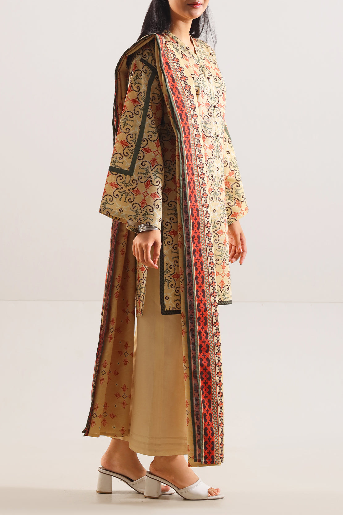 Unstitched Printed Cotton Khaddar 3 Piece114111
