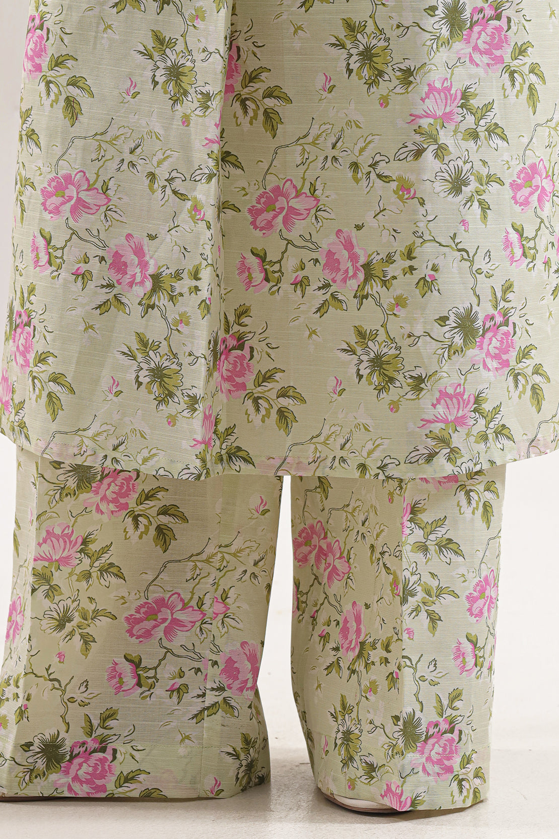 Unstitched Printed Khaddar 2 Piece (Shirt/Trouser)124793