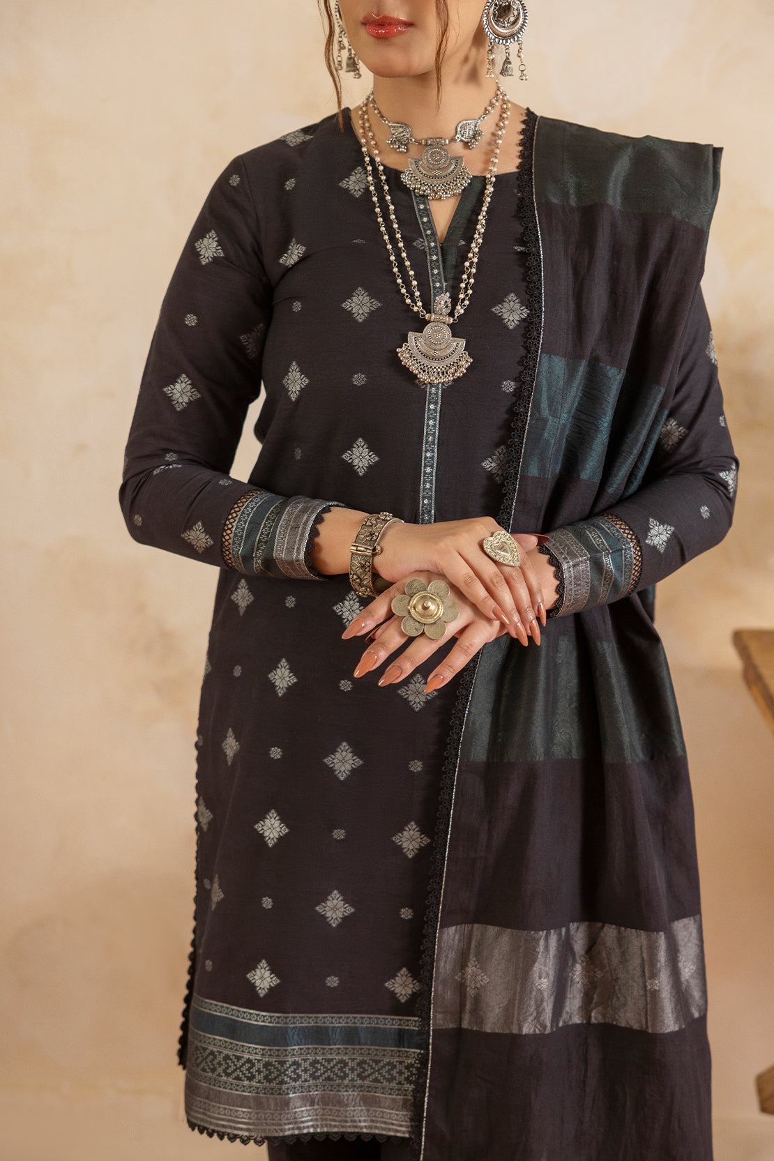 Unstitched Jacquard Cotton 3 Piece104827