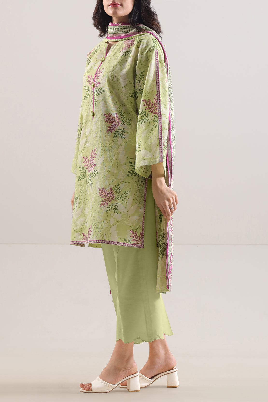Unstitched Printed Cotton Khaddar 3 Piece114071