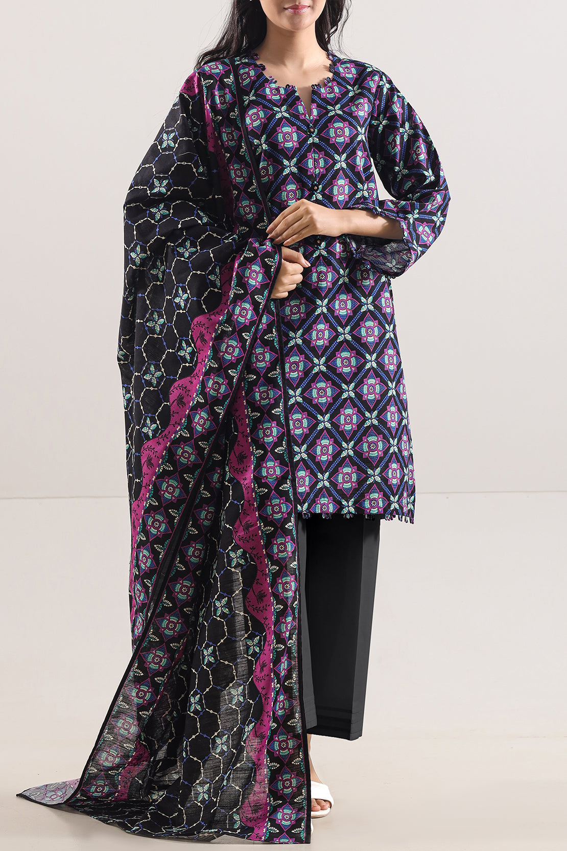Unstitched Printed Cotton Khaddar 3 Piece114102