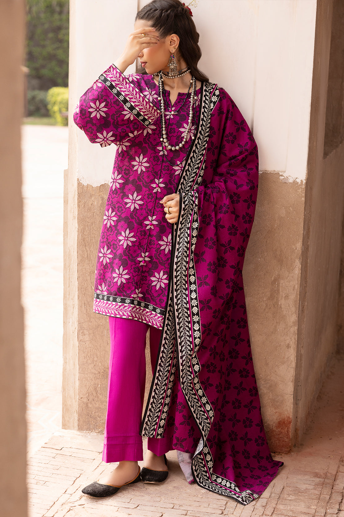 Unstitched Printed 3 Piece – in Lawn & Khaddar114109