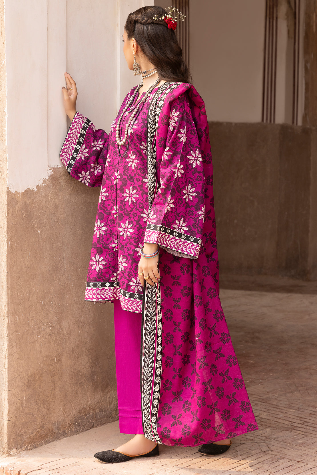 Unstitched Printed 3 Piece – in Lawn & Khaddar114109