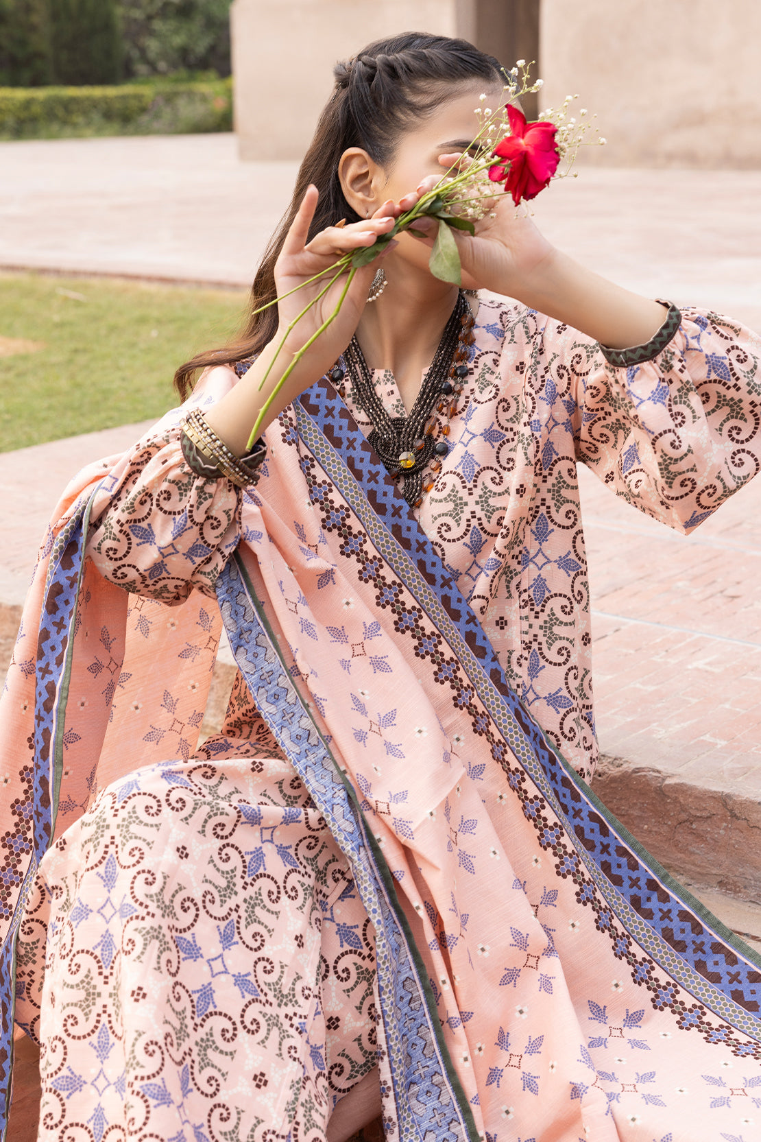 Unstitched Printed 3 Piece – in Lawn & Khaddar114112
