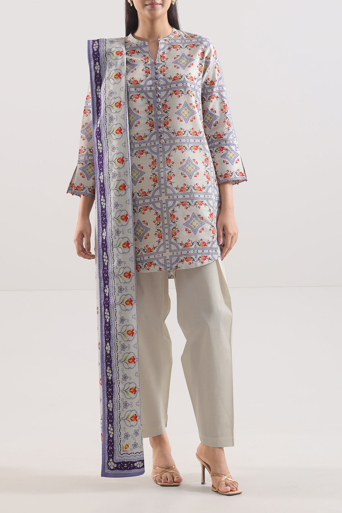 Unstitched Printed Warm Khaddar 3 Piece117395