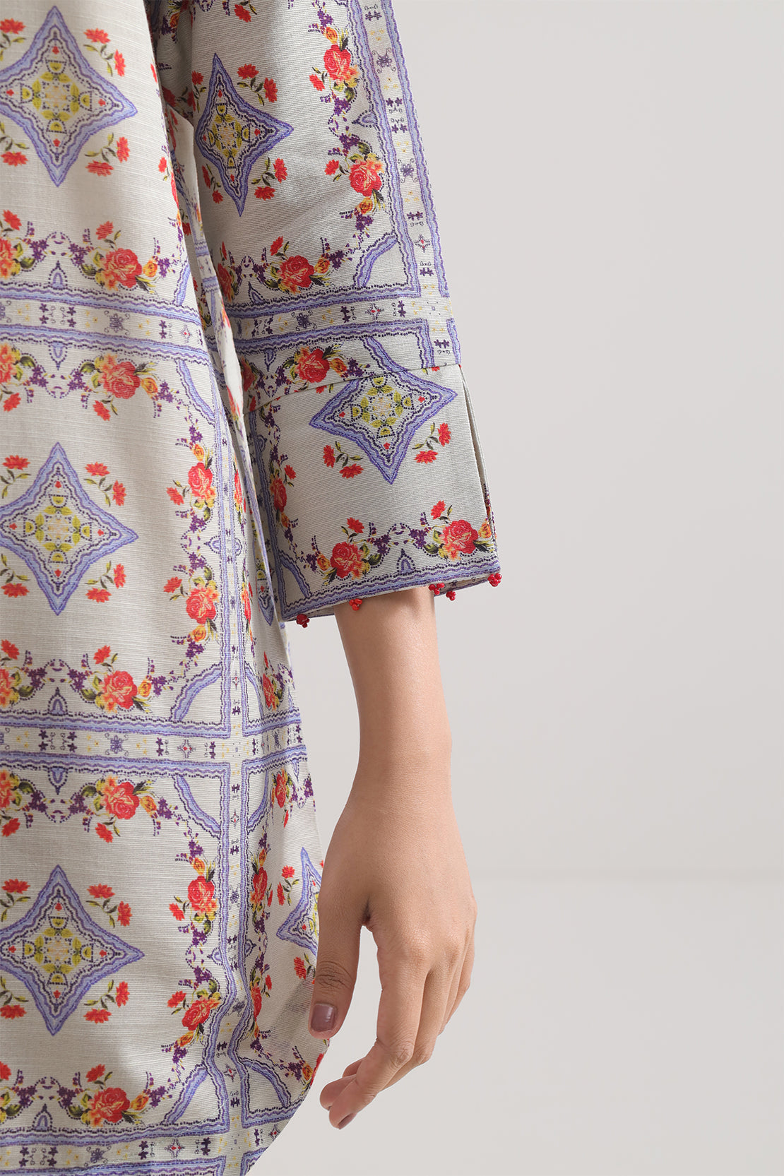 Unstitched Printed Warm Khaddar 3 Piece117395