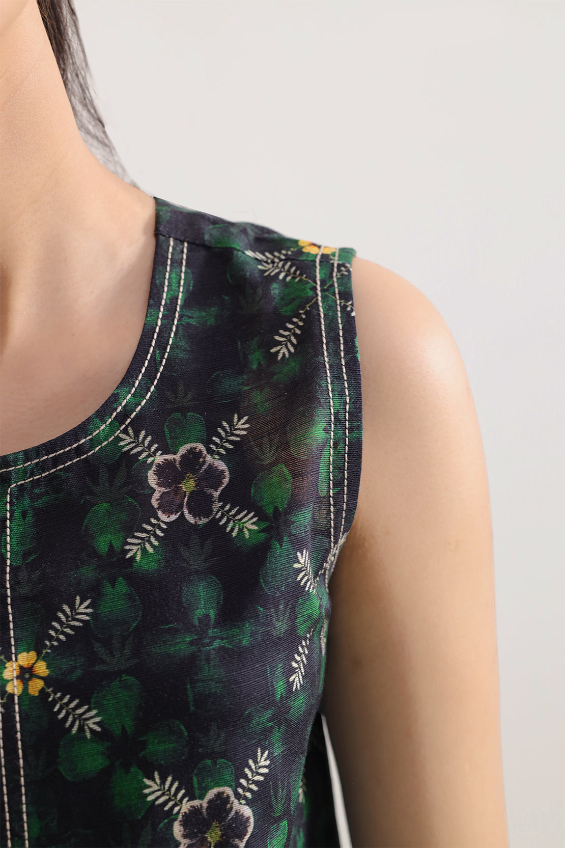 Unstitched Printed Khaddar 2 Piece (Shirt/Trouser)122302