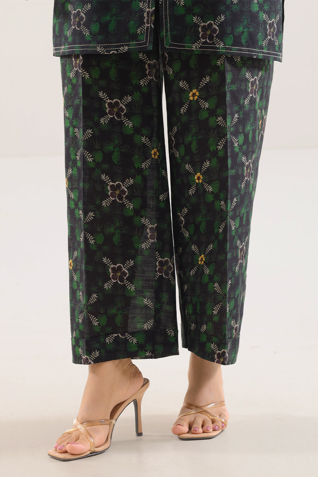 Unstitched Printed Khaddar 2 Piece (Shirt/Trouser)122302