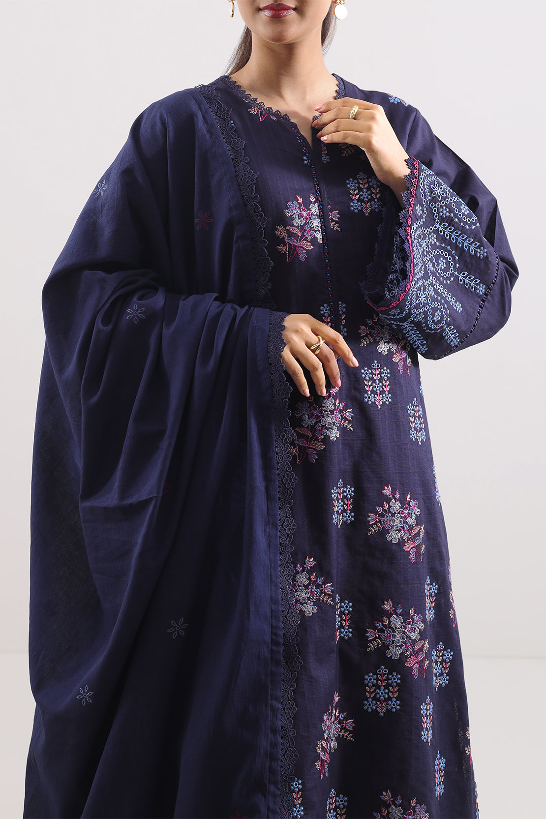 Unstitched Solid Embroidered Cotton Khaddar 3 Piece120609