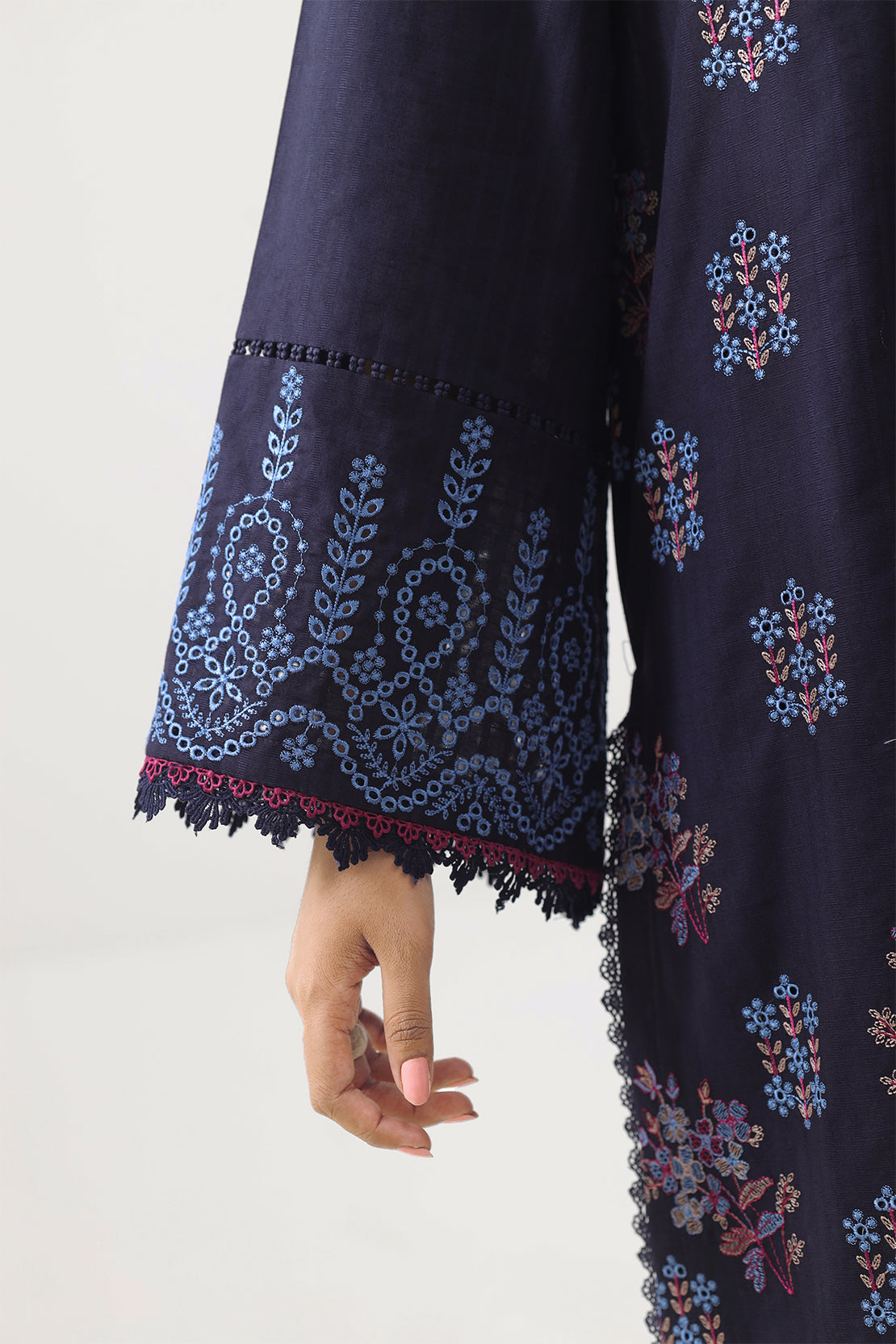 Unstitched Solid Embroidered Cotton Khaddar 3 Piece120609